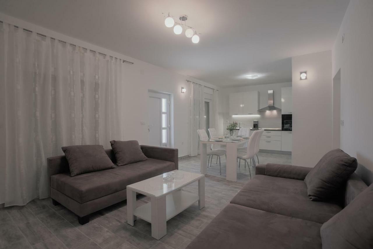 Apartman Slavko Сегет-Враниця Екстер'єр фото